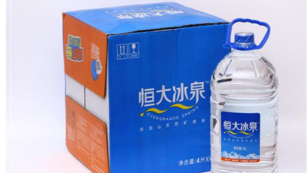 純凈水市場被各大廠壟斷，如何通過包裝設(shè)計搶奪市場？